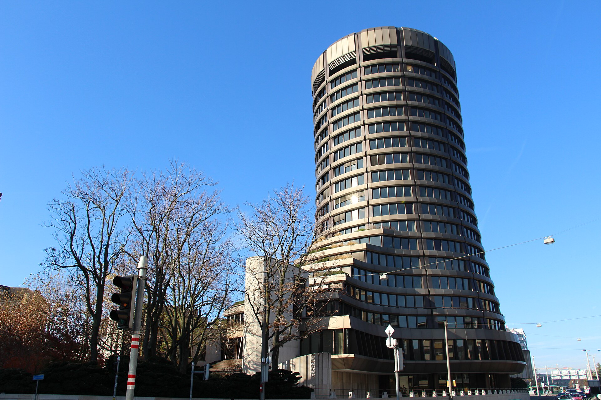 CPMI report sets out four central bank roles in payments