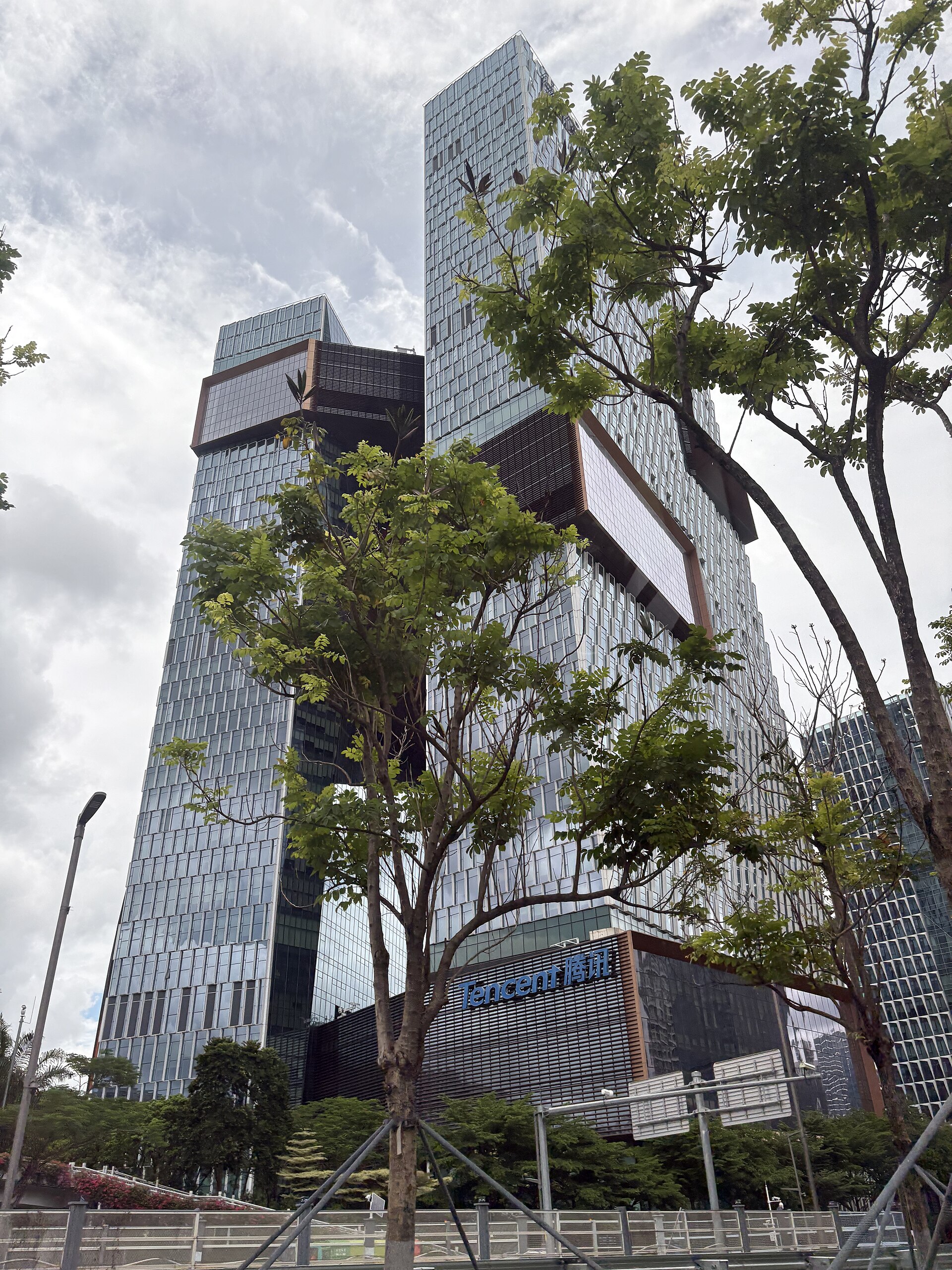 Tencent and Visa sign MoU on Weixin Pay travel payments and remittances